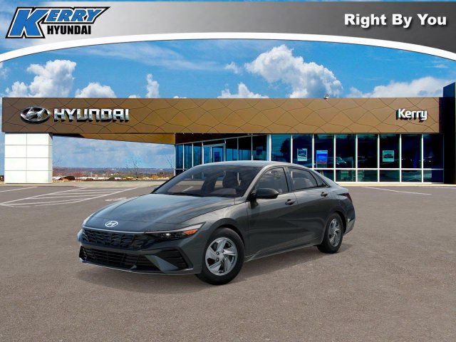 New 2026 Hyundai Elantra SE Sedan