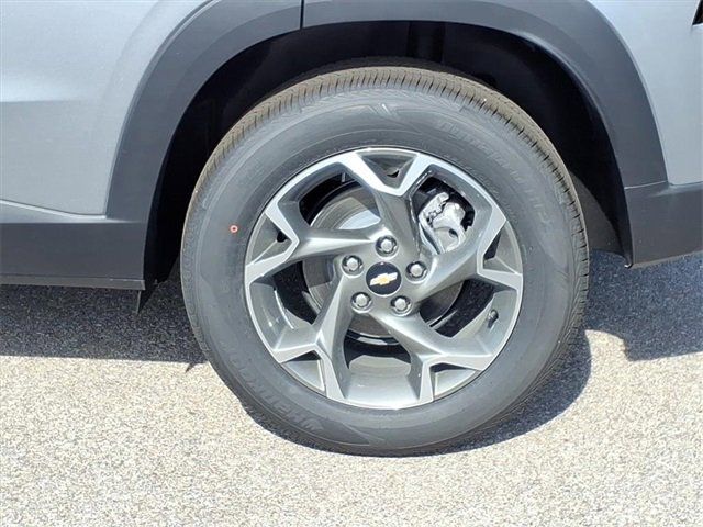 2026 Chevrolet Trax LT - Photo 6