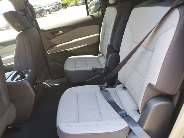 2027 Chevrolet Traverse LT - Photo 12