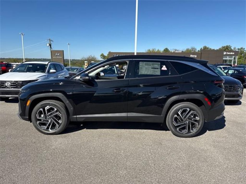 New 2026 Hyundai Tucson Limited AWD SUV