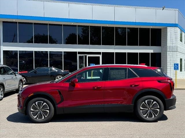 2024 Chevrolet Blazer EV 2LT photo 2