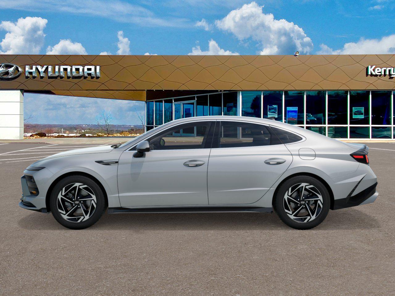 2026 Hyundai Sonata SEL Sport photo 2