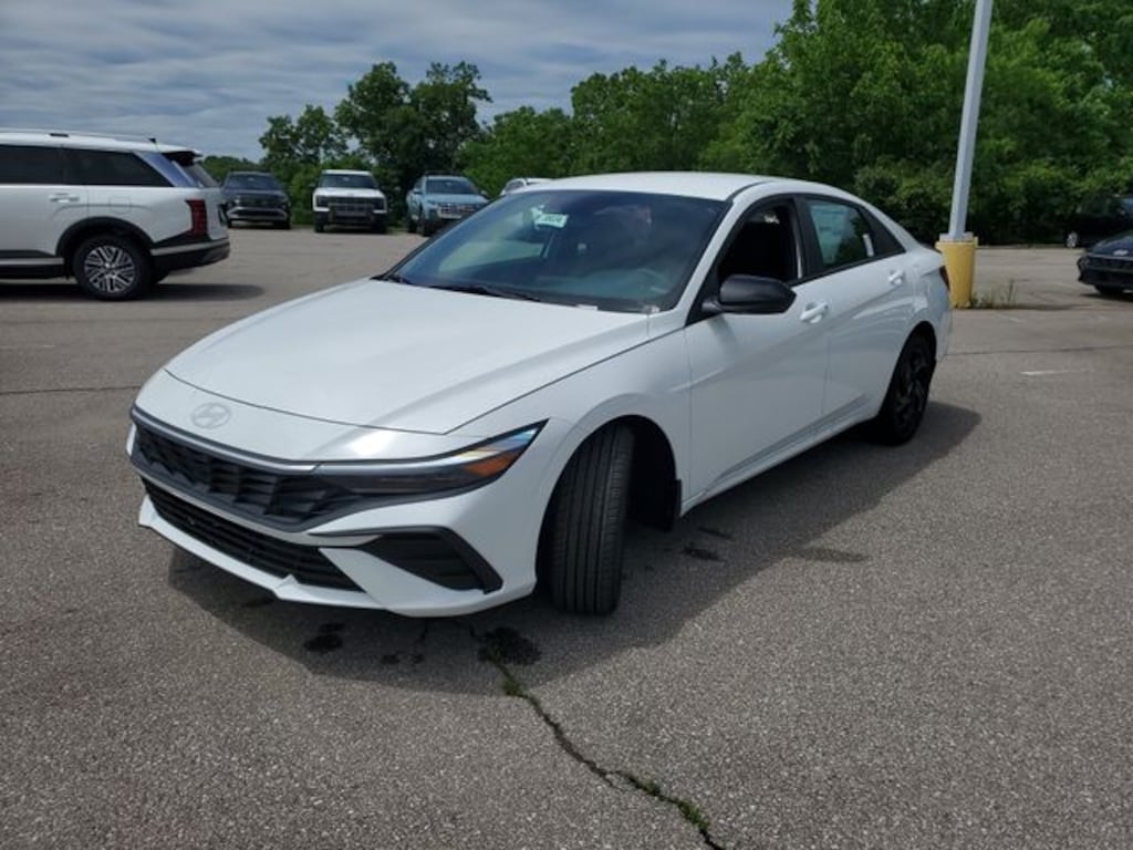 New 2026 Hyundai Elantra SEL Sport Sedan