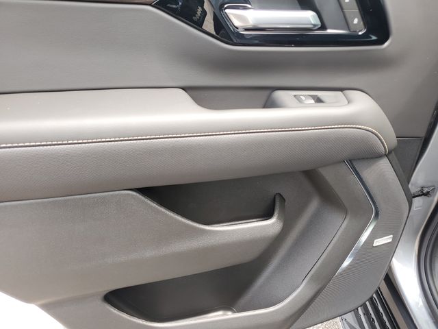 2026 Chevrolet Tahoe Premier - Photo 16