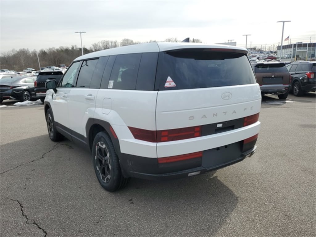 New 2026 Hyundai Santa Fe SE FWD SUV
