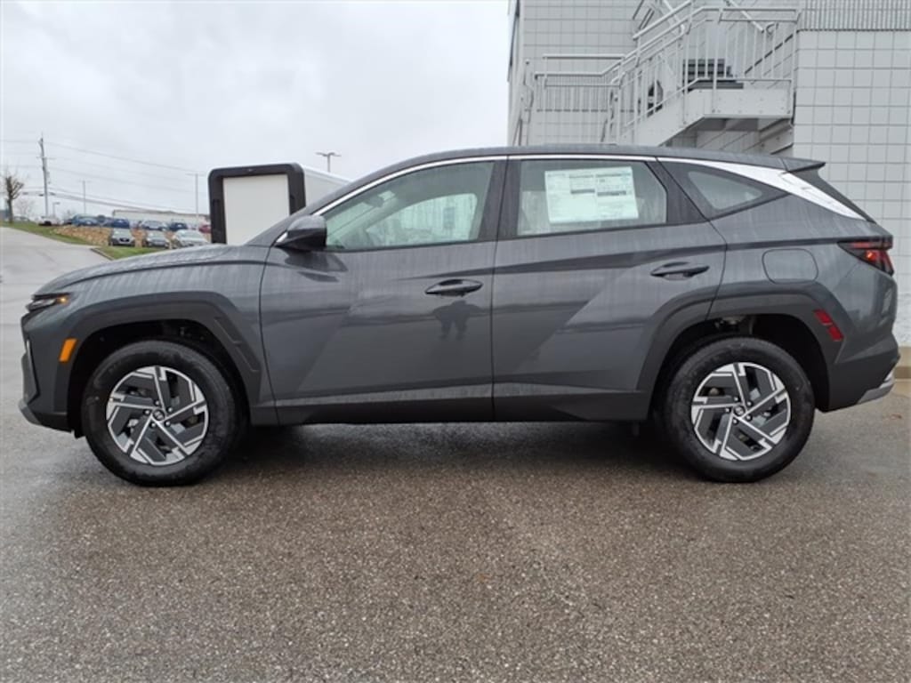 New 2026 Hyundai Tucson Hybrid Blue SUV