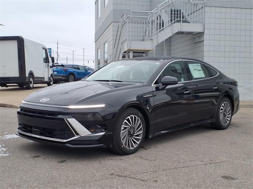 New 2026 Hyundai Sonata Hybrid SEL Sedan