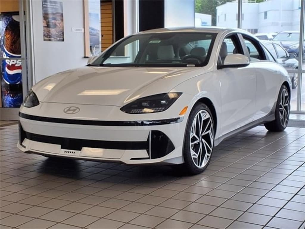 New 2025 Hyundai IONIQ 6 SEL Sedan