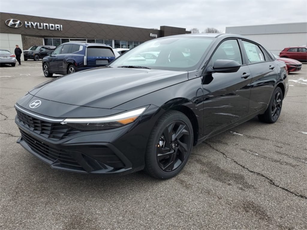 New 2026 Hyundai Elantra SEL Sport Sedan