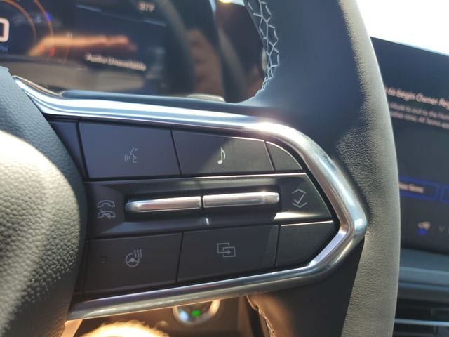 2027 Chevrolet Traverse LT - Photo 22