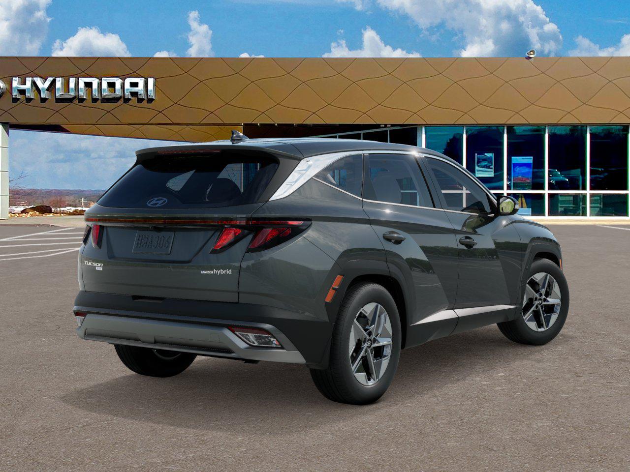 2026 Hyundai Tucson Hybrid SEL photo 4