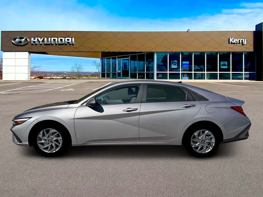 New 2026 Hyundai Elantra Hybrid Blue Sedan