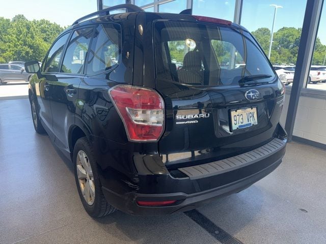 2016 Subaru Forester i - Photo 7