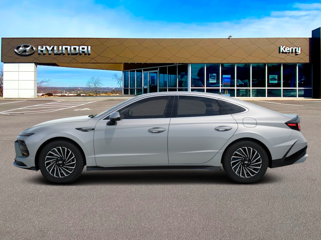 New 2026 Hyundai Sonata Hybrid SEL Sedan