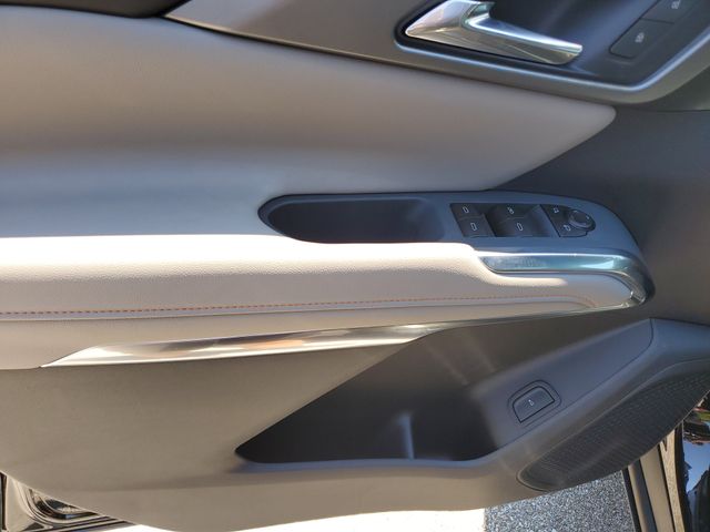 2027 Chevrolet Traverse LT - Photo 18