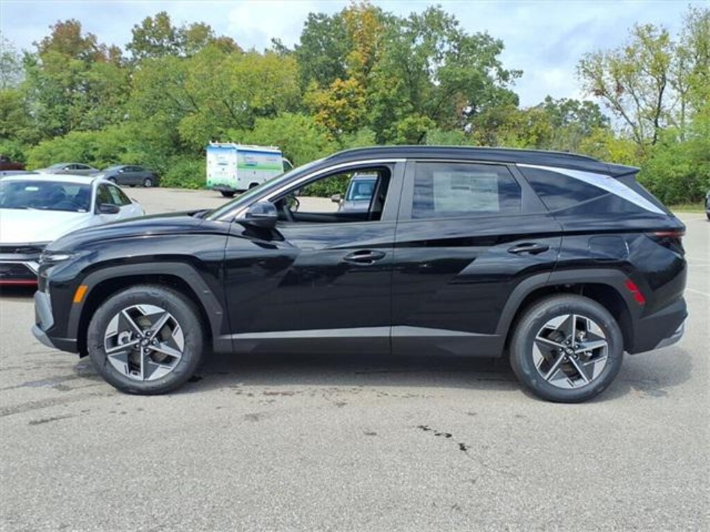 New 2025 Hyundai Tucson Hybrid SEL Convenience SUV