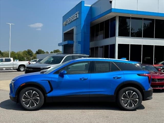 2024 Chevrolet Blazer EV 2LT photo 2