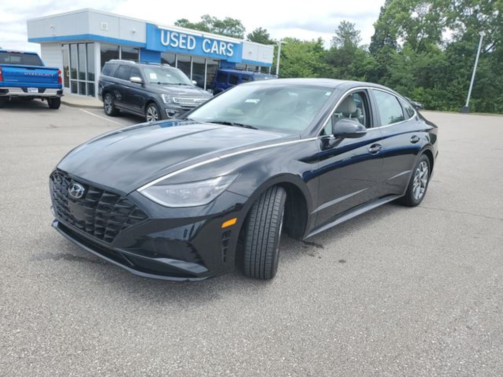 Used 2023 Hyundai Sonata SEL Sedan