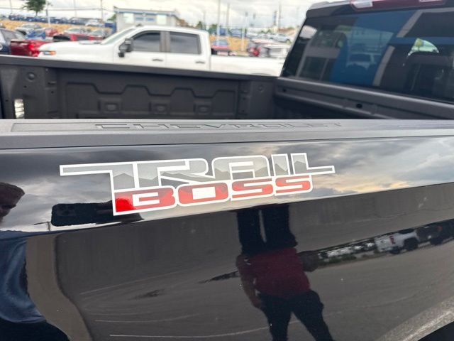 2024 Chevrolet Silverado 1500 Custom - Photo 9