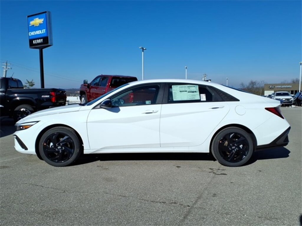 New 2026 Hyundai Elantra SEL Sport Sedan