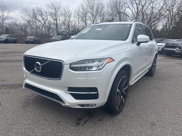 2018 Volvo XC90 Momentum's photo