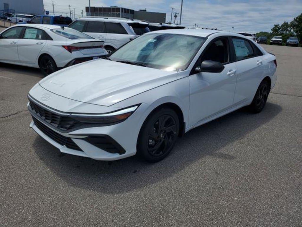 New 2026 Hyundai Elantra SEL Sport Sedan