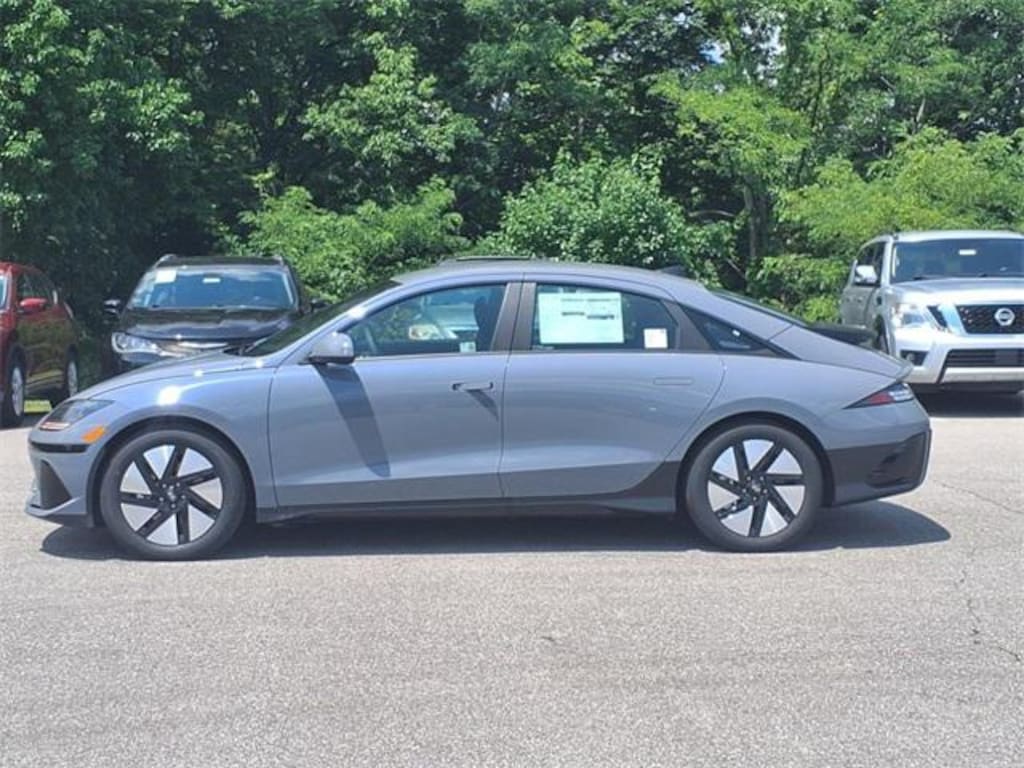 New 2025 Hyundai IONIQ 6 SE Sedan