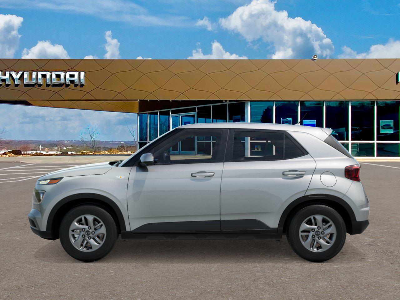 2026 Hyundai Venue SE photo 3