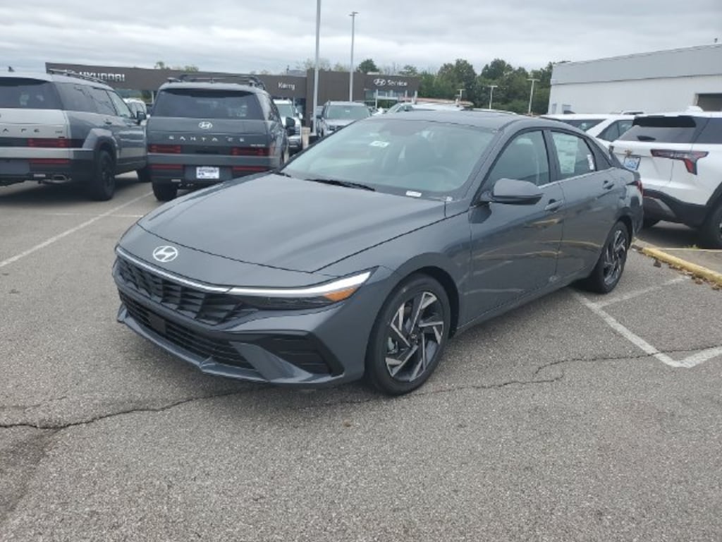 New 2026 Hyundai Elantra Limited Sedan