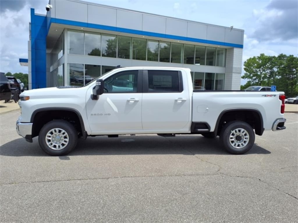 New 2025 Chevrolet Silverado 2500HD 4WD Crew Cab Standard Bed LT Truck