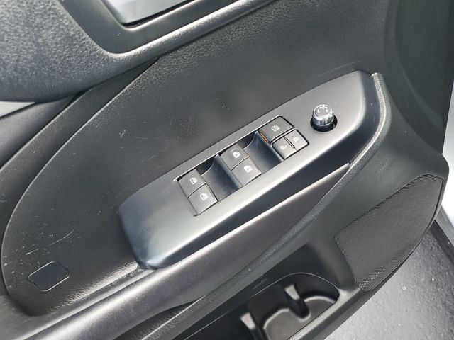 2017 Toyota Highlander SE - Photo 21