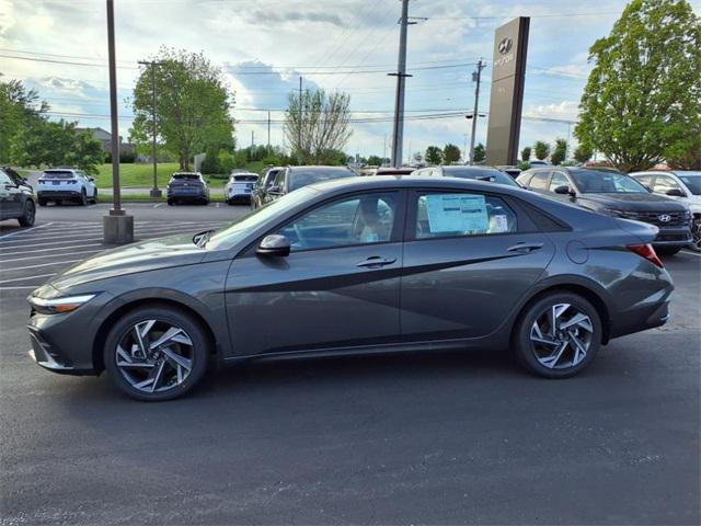 2025 Hyundai Elantra Hybrid SEL Sport photo 2