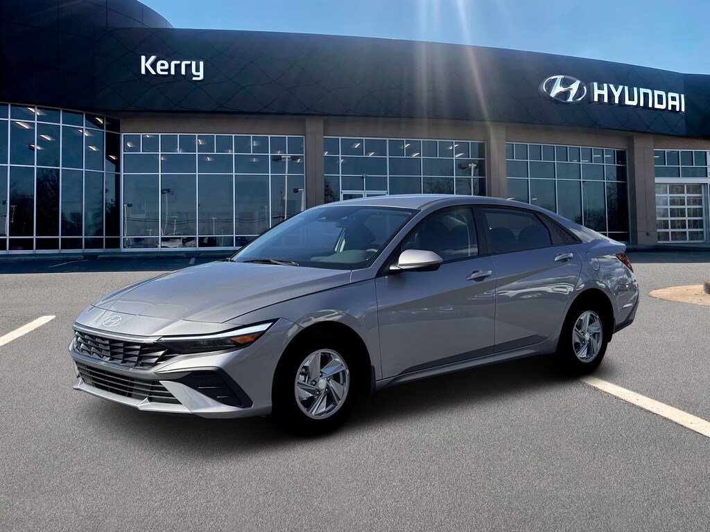 New 2026 Hyundai Elantra SE Sedan