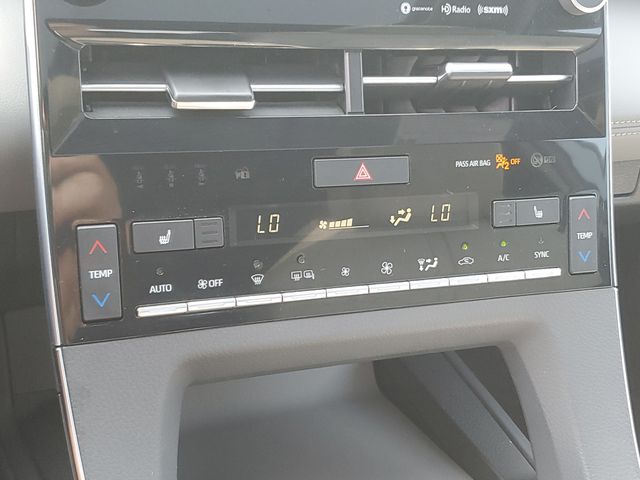 2021 Toyota Avalon XLE - Photo 28