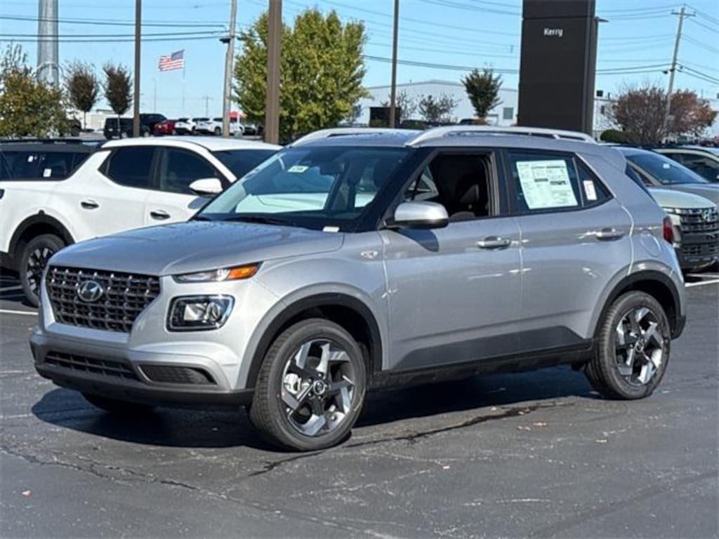 New 2026 Hyundai Venue SEL SUV
