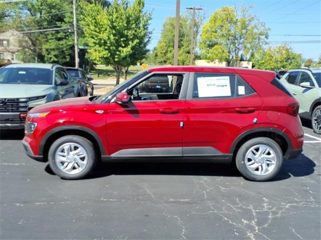 New 2026 Hyundai Venue SE SUV