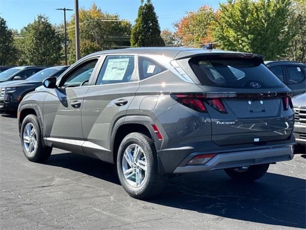 New 2026 Hyundai Tucson SE AWD SUV