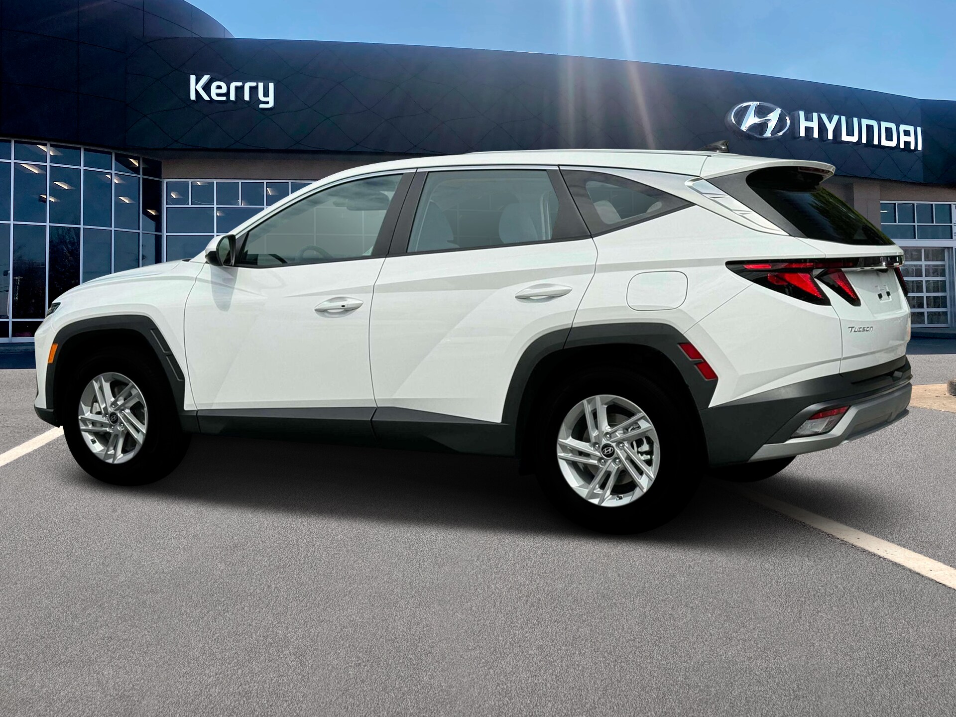 2026 Hyundai Tucson SE photo 3