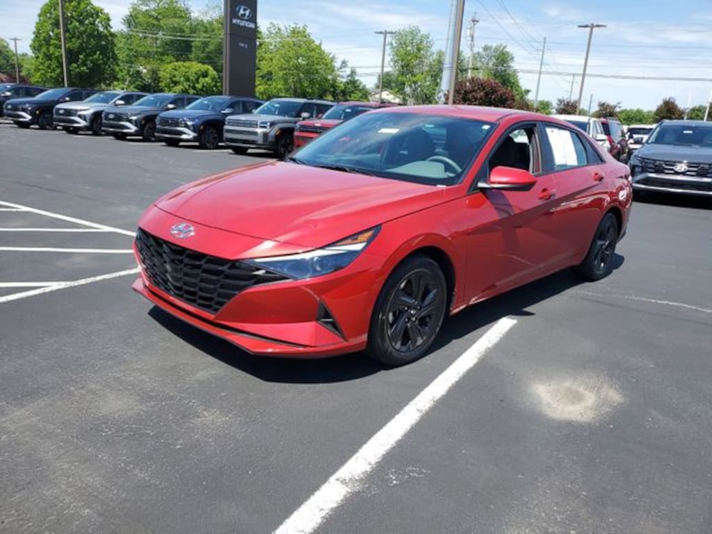 Used 2021 Hyundai Elantra SEL Sedan