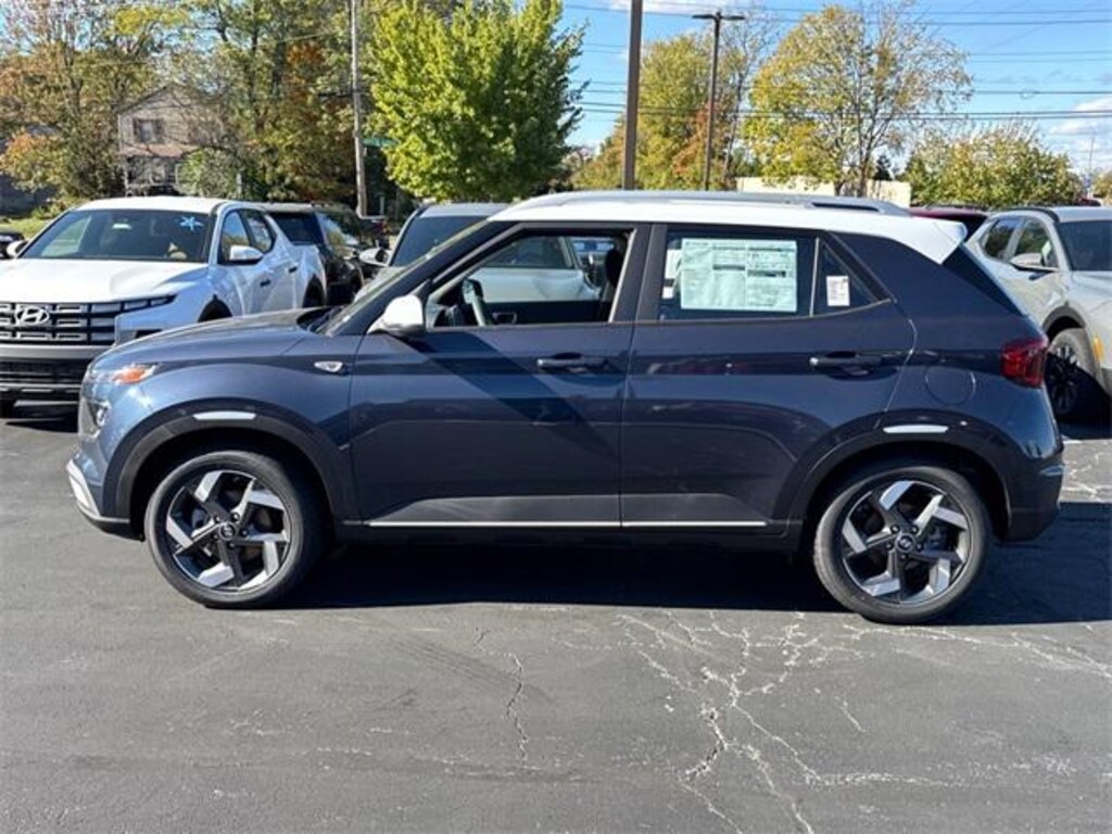 New 2026 Hyundai Venue SEL SUV