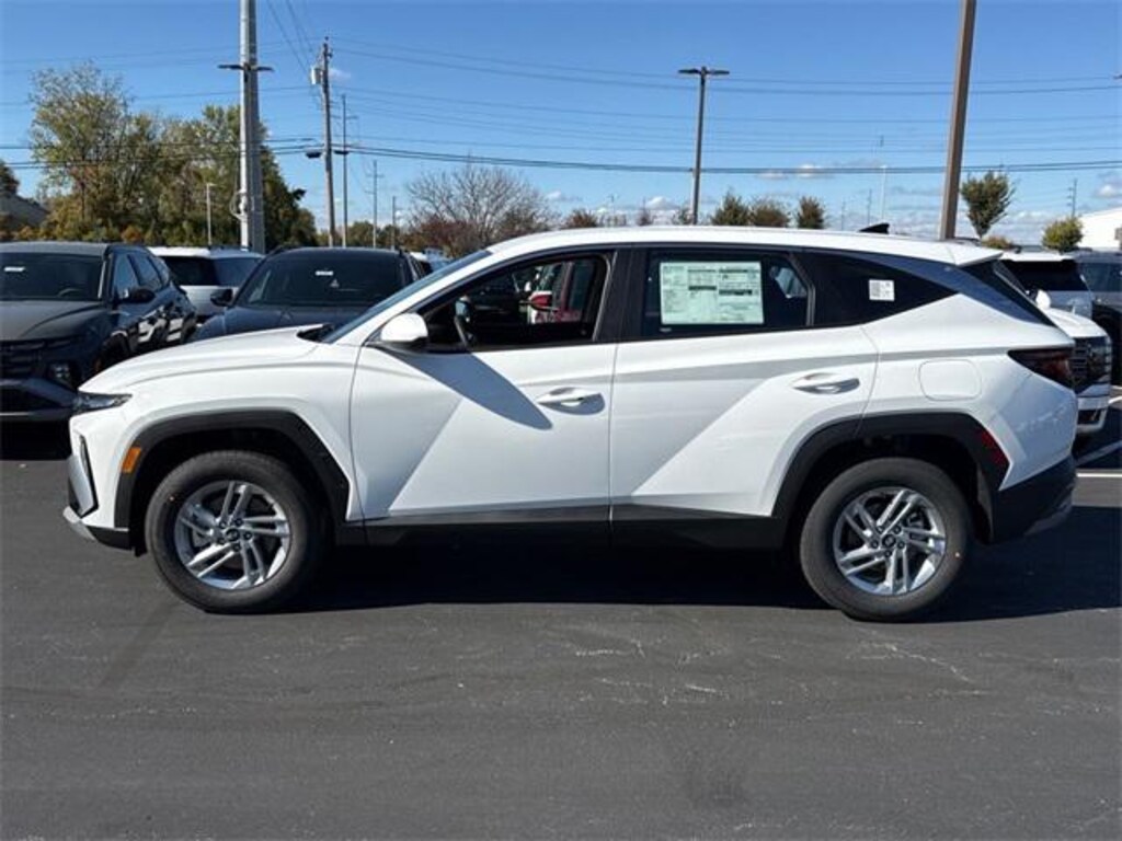 New 2026 Hyundai Tucson SE AWD SUV