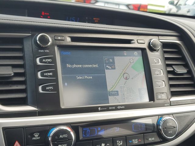 2017 Toyota Highlander SE - Photo 28