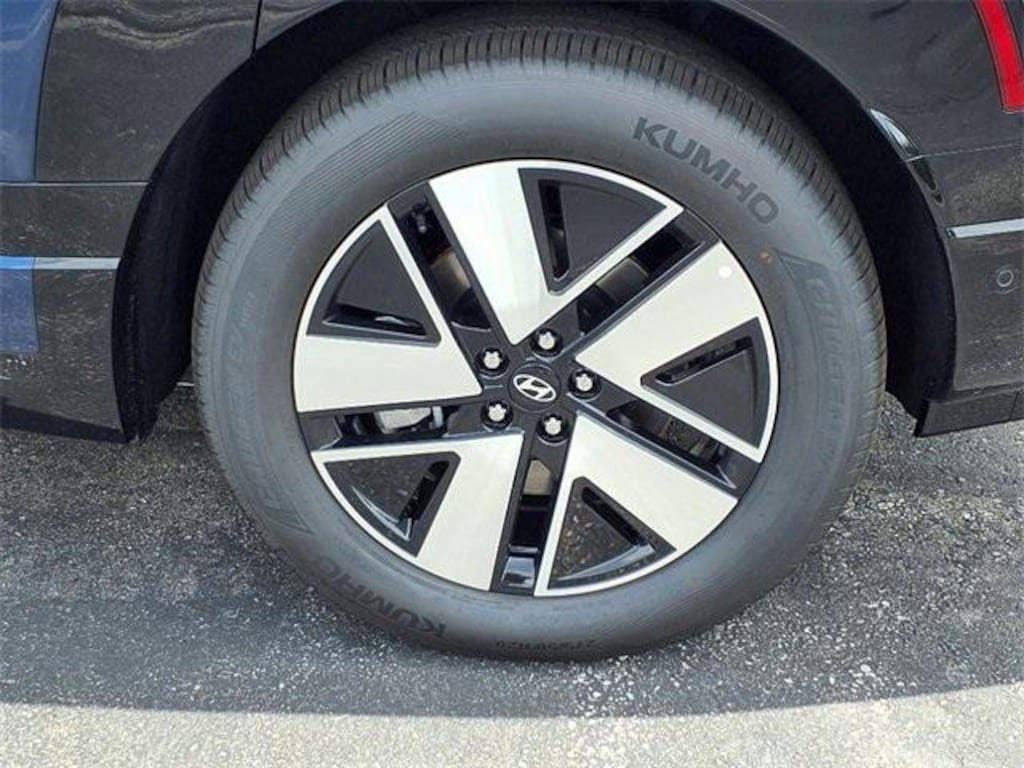 New 2026 Hyundai IONIQ 9 SEL SUV