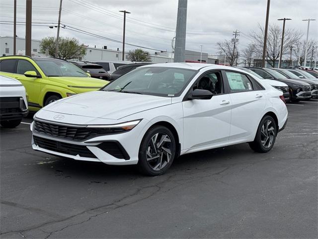 2025 Hyundai Elantra Hybrid SEL Sport photo 2