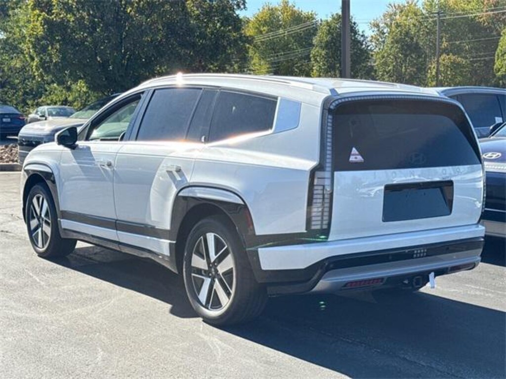 New 2026 Hyundai IONIQ 9 SEL SUV