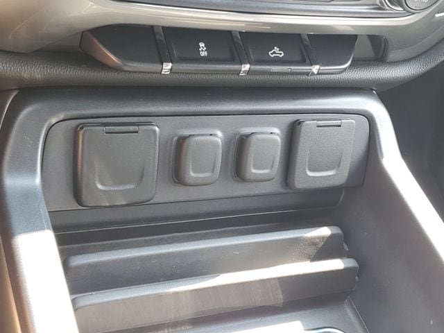 2018 Chevrolet Silverado 1500 LT - Photo 32