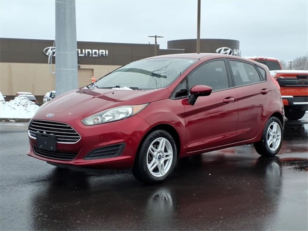 Used 2017 Ford Fiesta SE Hatchback
