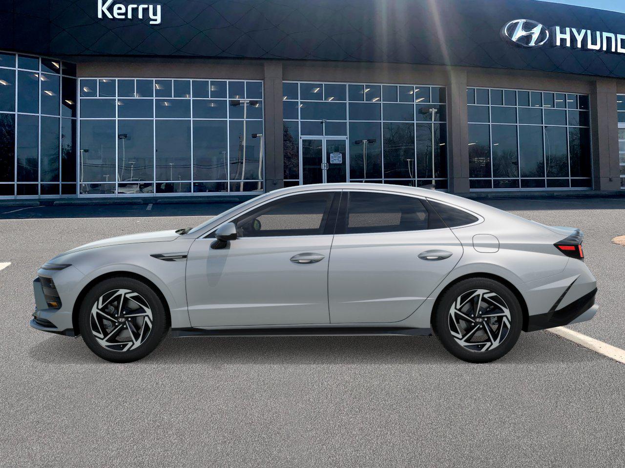 2026 Hyundai Sonata SEL Sport photo 2