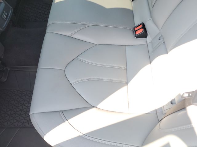 2021 Toyota Avalon XLE - Photo 14