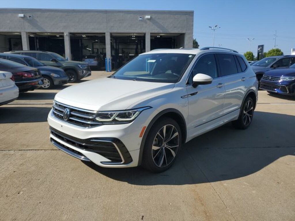 Certified 2024 Volkswagen Tiguan 2.0T SEL R-Line SUV